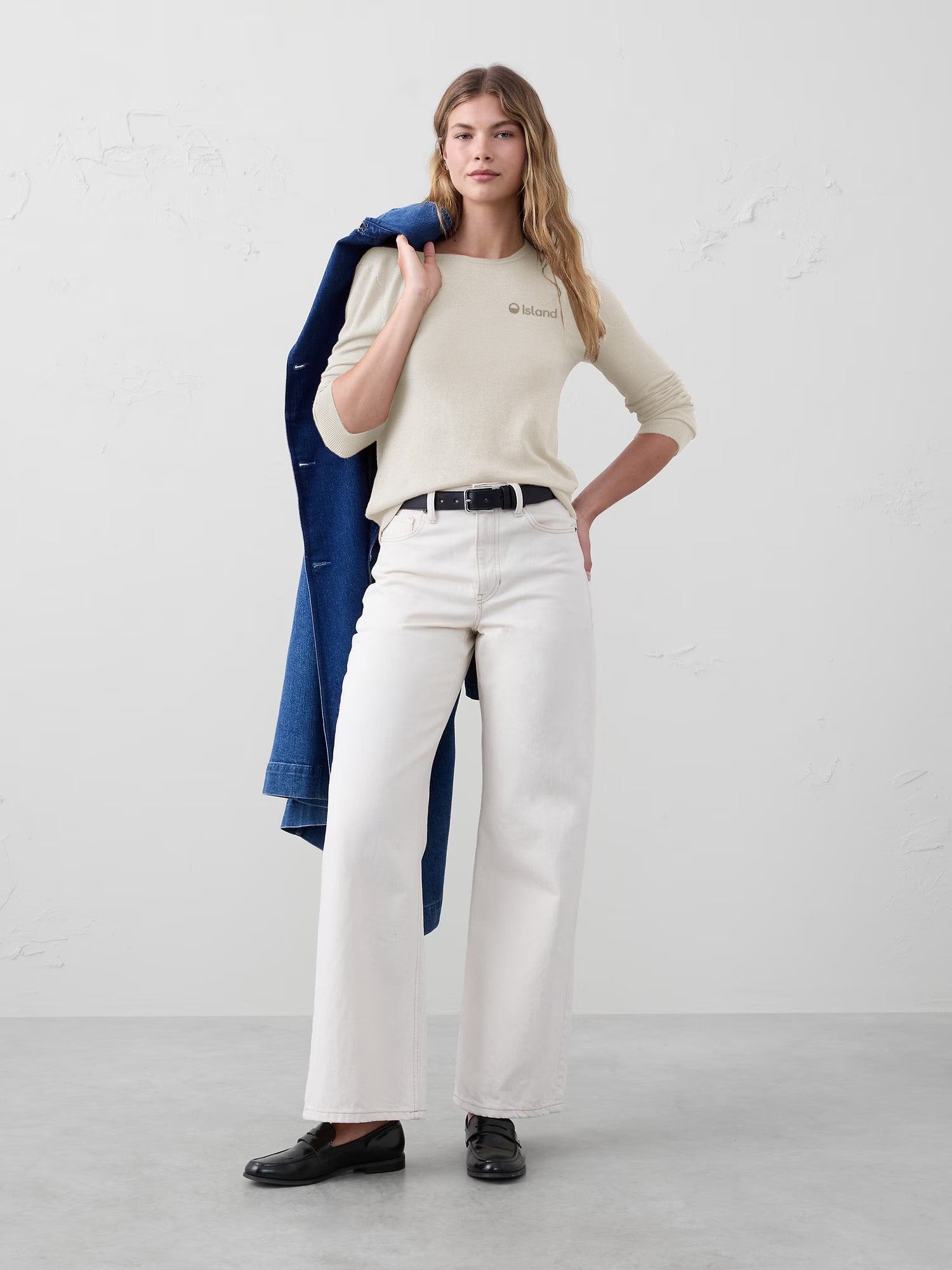 Women's Banana Republic Forever Crew Neck - Snow Day