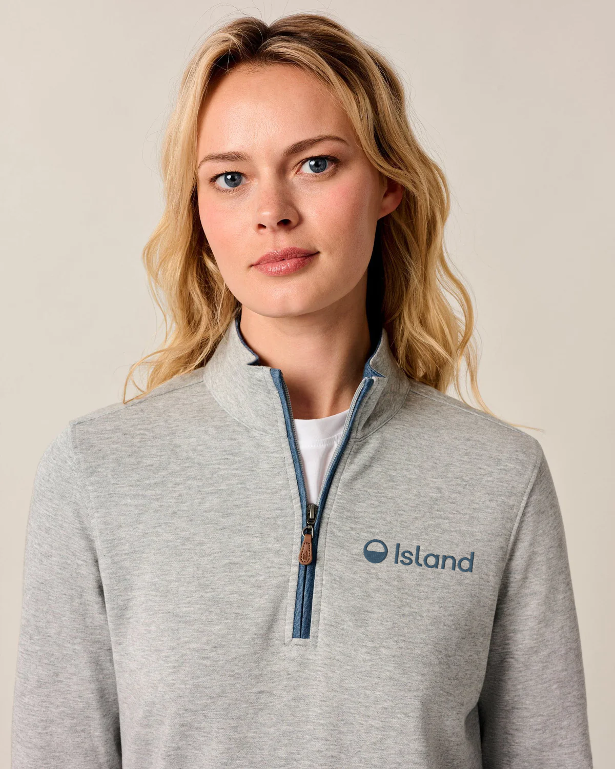 Women's Johnnie-O Sully 1/4 Zip - Light Grey – Island Swag